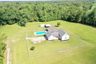 1300 Brinson Rd, Colquitt, GA 39837