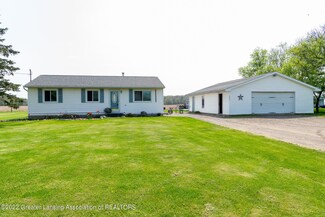 7655 S Royston Rd, Eaton Rapids, MI 48827