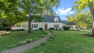 606 N 4th St, Oregon, IL 61061