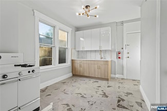 263 Cliff St Unit 8, Cliffside Park, NJ 07010
