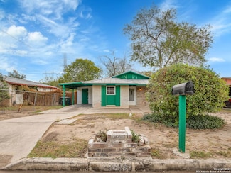 1818 Adamston Dr, San Antonio, TX 78220