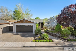 215 E Applegate Way, Carson City, NV 89706