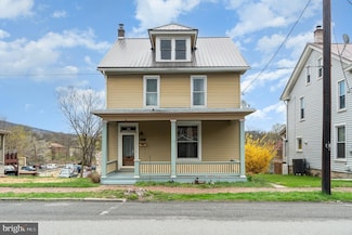 348 N 4th St, Newport, PA 17074