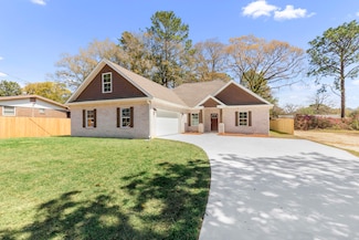 1418 N Lloyd St, Crestview, FL 32536