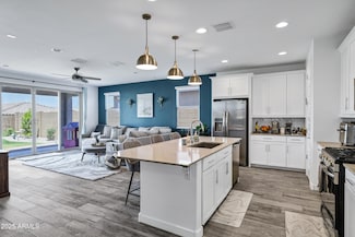 1652 W Estes Way, Phoenix, AZ 85041