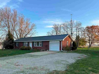 2769 E County Road 400 N, Connersville, IN 47331
