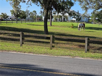 28410 Wildlife Ln, Brooksville, FL 34602