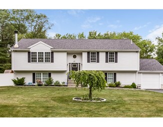 49 Richmond Rd, Assonet, MA 02702