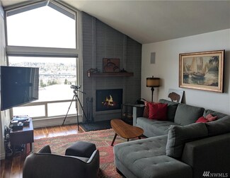 3700 25th Place W Unit 301, Seattle, WA 98199
