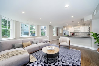 126 Delaware Ave Unit 6, Jersey City, NJ 07306
