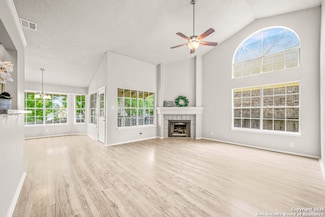 6323 Broadmeadow, San Antonio, TX 78240