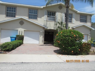 302 King Neptune Ln, Cape Canaveral, FL 32920