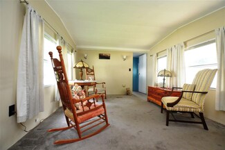 371 Penny Ln, Shelburne, VT 05482