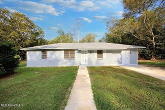 62 Dent Ln, Vaughan, MS 39179