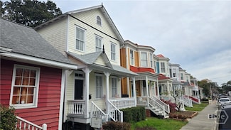 14 E 41st St, Savannah, GA 31401