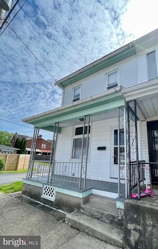 115 N Walnut St, Fleetwood, PA 19522