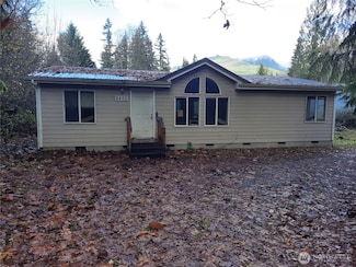 9202 Thunderbird Ln, Concrete, WA 98237