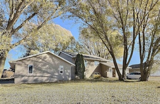 336 Wintergreen Dr, Omro, WI 54963