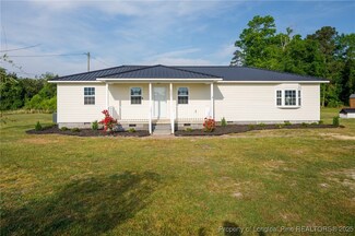 6231 Dunn Rd, Roseboro, NC 28382