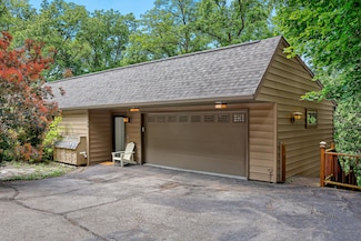 128 29th St S, La Crosse, WI 54601