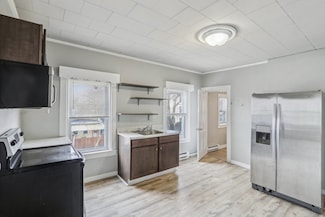 70 Pine St, Brockton, MA 02302