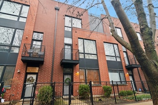 2308 W Wolfram St, Chicago, IL 60618