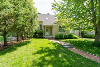2 Quinns Way, Mashpee, MA 02649