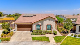 804 S Simon St, Visalia, CA 93292