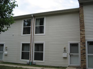 1980 Huntington Blvd, Hoffman Estates, IL 60169