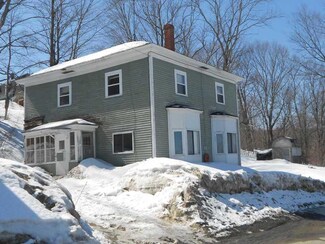 11 Harvey St, Dover Foxcroft, ME 04426