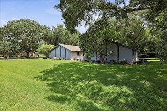 3010 Kelly St, Orange, TX 77630
