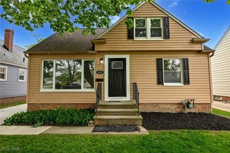 420 Beechwood Dr, Willowick, OH 44095