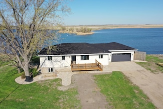 13183 Sunrise Dr, Cortlandt Township, SD 57451