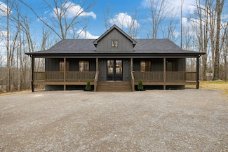 6376 Old Natchez Trace, Santa Fe, TN 38482
