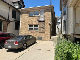 304 W Wilson St, Madison, WI 53703