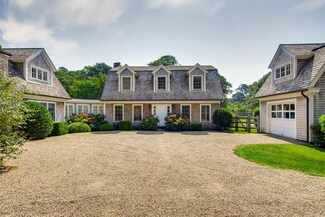 13 Deer Path Ln, Chilmark, MA 02535