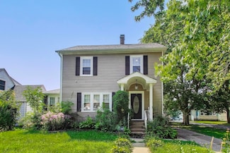 2818 Emmaus Ave, Zion, IL 60099