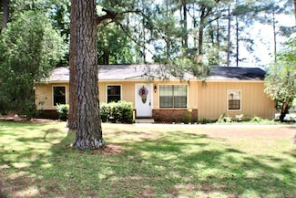 104 Pinecrest Loop, Enterprise, AL 36330