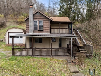 710 Cemetery Rd, Martins Ferry, OH 43935