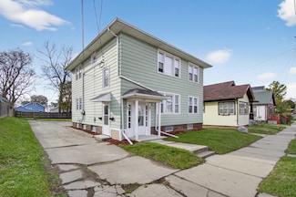 1927 Harriet St, Racine, WI 53404