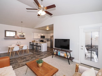 3956 W 1850 N Unit C302, Lehi, UT 84043