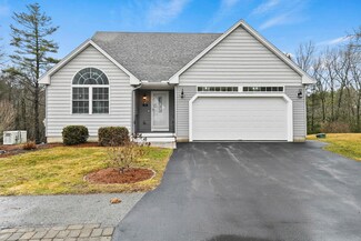 32 Autumn Ln Unit 32, East Kingston, NH 03827
