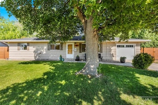 2906 S Inglewood Rd, Boise, ID 83705