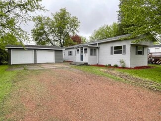 2306 E Hintz St, Marshfield, WI 54449