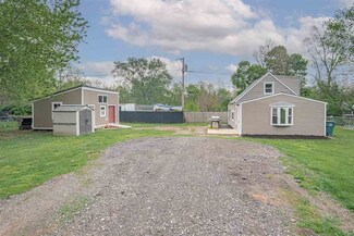 1305 S 15th St, Richmond, IN 47374