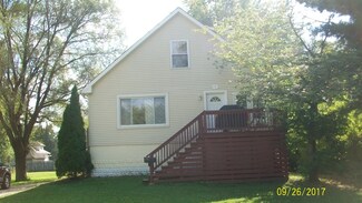407 E Ash St, Watseka, IL 60970
