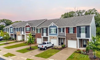 5179 Mintworth Commons Dr, Matthews, NC 28105