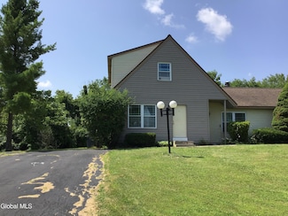 52 Sage Rd Unit B, Waterford, NY 12188