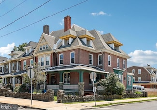 1300 Arrott St, Philadelphia, PA 19124