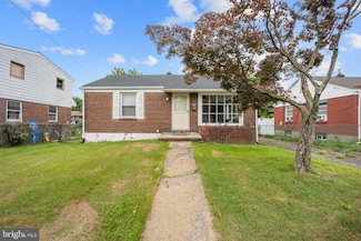 2301 Airacobra St, Levittown, PA 19057